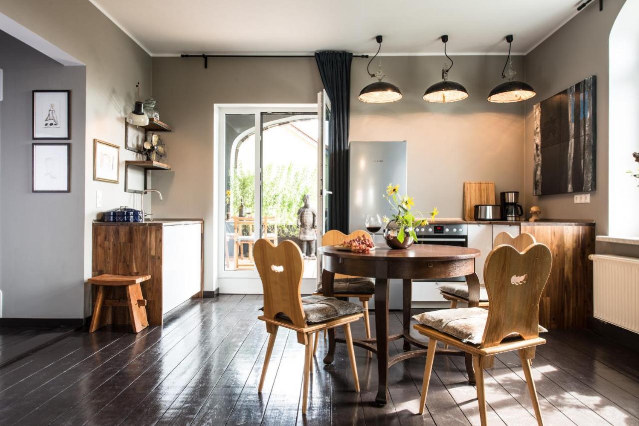B - Neuer Geist In Alten Mauern: Luxuriös Wohnen In Der Residenzstadt Apartment *